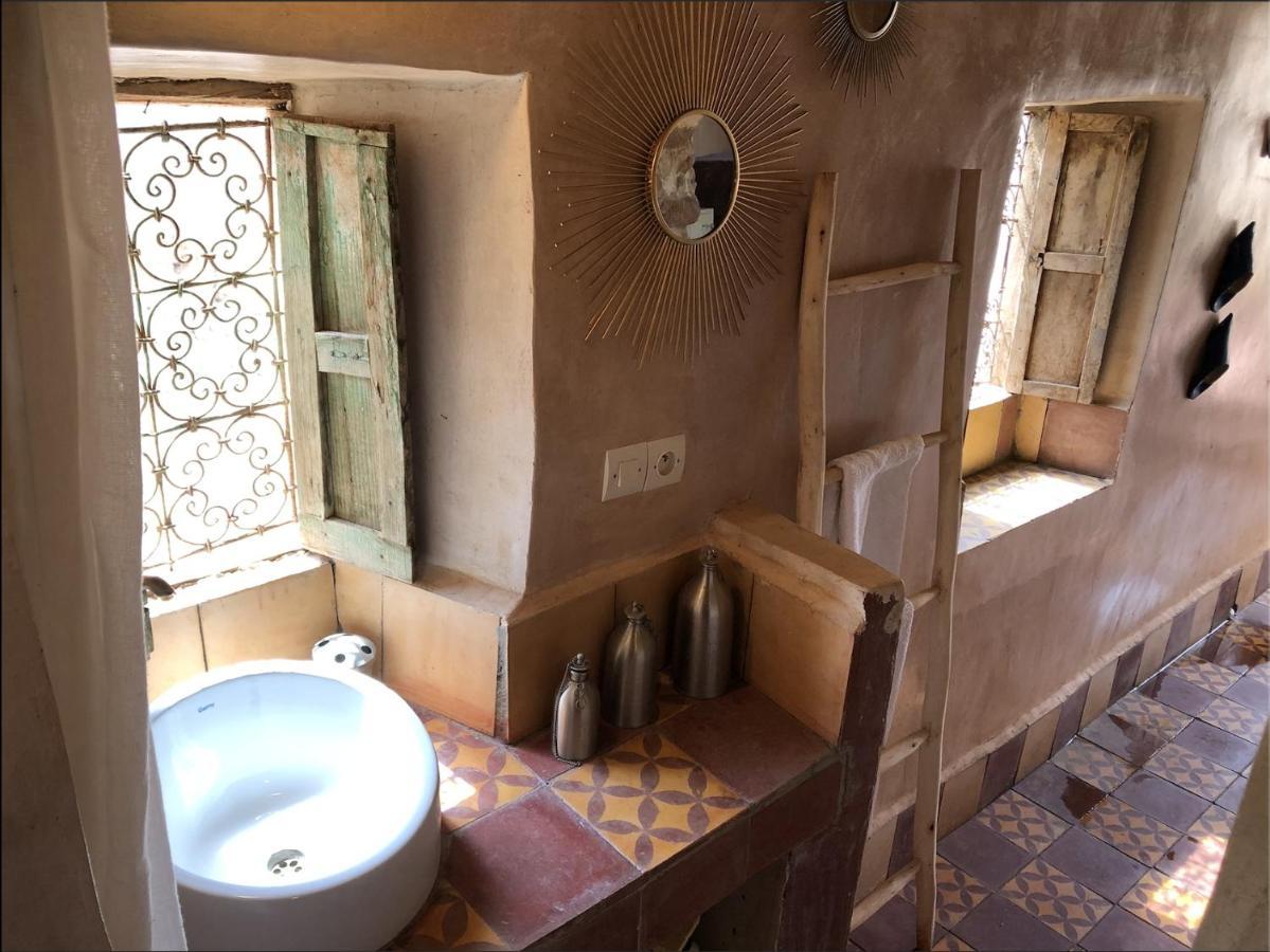 Maison D'Hote "J" 阿德兹 外观 照片